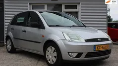 Grijs Gebruikt 2004 Ford Fiesta Ambiente Hatchback | € 1.550 (Eerlijke prijs)