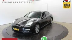 Zwart Gebruikt 2011 Porsche Panamera Sedan | € 33.980 (Eerlijke prijs)