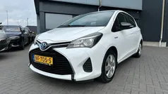 Wit Gebruikt 2016 Toyota Yaris Hatchback | € 10.850 (Super prijs)