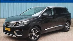 Zwart Gebruikt 2017 Peugeot 5008 Premium MPV | € 20.895 (Eerlijke prijs)