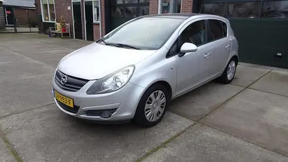 Gebruikt 2010 Opel Corsa Essentia Hatchback | € 2.850 (Eerlijke prijs)