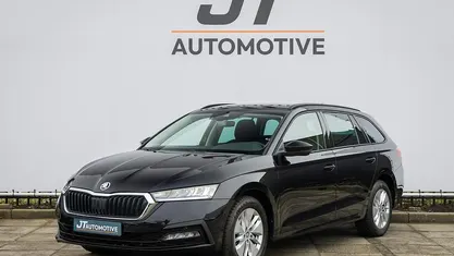 Zwart Occasion 2022 Skoda Octavia Stationwagen | € 21.900 (Goede deal)