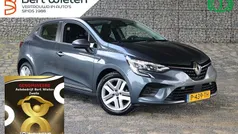 Grijs Gebruikt 2022 Renault Clio V Techno Hatchback | € 15.235 (Eerlijke prijs)