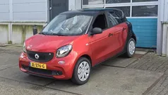 Rood Gebruikt 2016 Smart ForFour Pure Hatchback | € 5.999 (Eerlijke prijs)