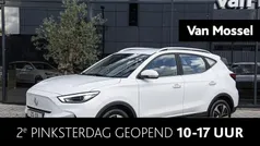 Wit Gebruikt 2023 MG ZS Luxury Sedan | € 27.995 (Eerlijke prijs)