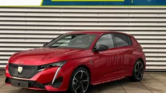 Rood Nieuw 2025 Peugeot e-308 Avantage Hatchback | € 43.940 (Eerlijke prijs)