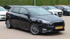 Zwart Gebruikt 2018 Ford Focus ST-Line Hatchback | € 9.550 (Goede deal)