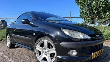 Occasion Peugeot 206 CC 136 PK (100 kW) 2002 Cabriolet