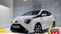 Wit Gebruikt 2020 Toyota Aygo X-play Hatchback | € 12.749 (Eerlijke prijs)