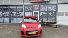 Rood Gebruikt 2013 Citroën C1 Hatchback | € 3.999 (Eerlijke prijs)