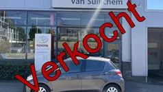 Grijs Gebruikt 2014 Toyota Yaris Hatchback | € 6.995 (Eerlijke prijs)