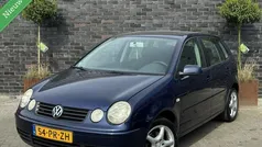 Blauw Gebruikt 2004 VW Polo Hatchback | € 1.495 (Eerlijke prijs)