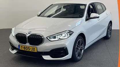 Gebruikt 2023 BMW 118 Sport Line Hatchback | € 24.740 (Super prijs)