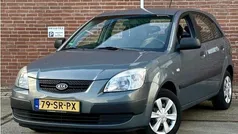 Gebruikt 2006 Kia Rio Hatchback | € 2.450 (Eerlijke prijs)