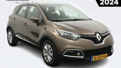 Gebruikt 2014 Renault Captur Expression SUV | € 7.740 (Eerlijke prijs)