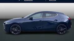 Blauw Nieuw 2024 Mazda 3 Exclusive-Line Hatchback | € 39.925 (Goede deal)