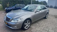 Grijs, metallic lak Gebruikt 2007 Mercedes S320 Prestige Sedan | € 8.250 (Super prijs)