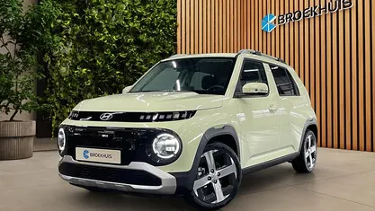Geel Occasion 2025 Hyundai Inster Hatchback | € 26.395 (Eerlijke prijs)