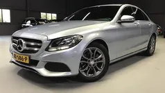 Grijs (metallic) Gebruikt 2015 Mercedes C180 Prestige Sedan | € 19.999 (Eerlijke prijs)
