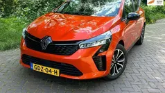 Gebruikt 2024 Renault Clio V Evolution Hatchback | € 18.950 (Eerlijke prijs)
