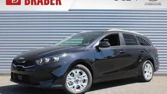 Zwart, metallic lak Nieuw 2025 Kia Ceed Sportswagon Stationwagen | € 35.990 (Goede deal)