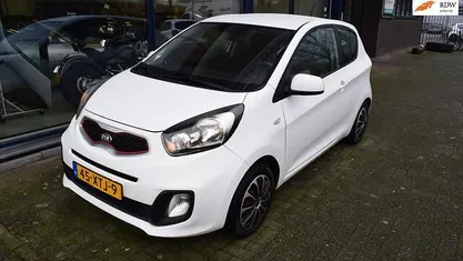 Wit Gebruikt 2012 Kia Picanto Comfort Hatchback | € 4.250 (Eerlijke prijs)