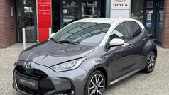 Wit Gebruikt 2020 Toyota Yaris Hybrid Executive Hatchback | € 22.499 (Eerlijke prijs)