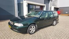 Groen, metallic lak Gebruikt 1999 Volvo V70 Stationwagen | € 2.450 (Eerlijke prijs)
