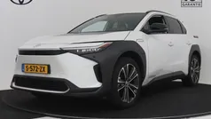 Wit parelmoer Gebruikt 2023 Toyota bZ4X Premium SUV | € 37.500 (Goede deal)