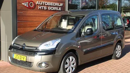 Bruin Occasion 2013 Citroën Berlingo XTR MPV | € 6.950 (Eerlijke prijs)