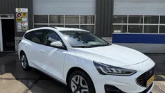 Wit Gebruikt 2022 Ford Focus Stationwagen | € 17.750 (Eerlijke prijs)