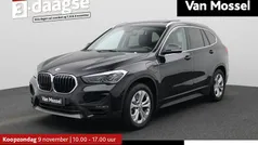Zwart Gebruikt 2021 BMW X1 Executive SUV | € 27.900 (Eerlijke prijs)