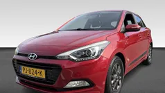 Rood Gebruikt 2017 Hyundai i20 Edition Hatchback | € 10.930 (Eerlijke prijs)