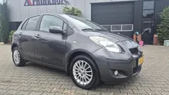 Grijs Gebruikt 2009 Toyota Yaris Hatchback | € 5.750 (Eerlijke prijs)
