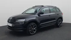 Zwart Gebruikt 2022 Skoda Karoq SportLine SUV | € 34.880 (Eerlijke prijs)