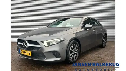 Grijs Gebruikt 2021 Mercedes A180 Business Sedan | € 22.985 (Super prijs)