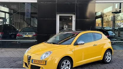 Occasion Alfa Romeo MiTo Distinctive 84 PK (61 kW) 2012 Geel Hatchback