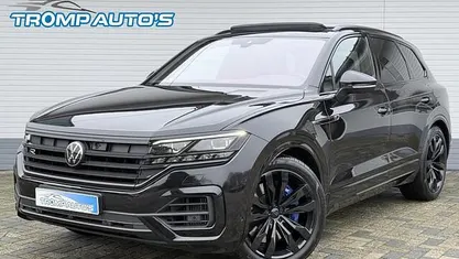 Zwart Occasion 2020 VW Touareg R SUV | € 56.950 (Eerlijke prijs)