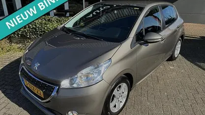 Gebruikt 2013 Peugeot 208 Envy Hatchback | € 2.250 (Super prijs)