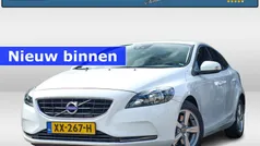 Wit Gebruikt 2015 Volvo V40 Kinetic Stationwagen | € 11.895 (Eerlijke prijs)