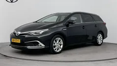 Zwart Gebruikt 2015 Toyota Auris Hybrid Stationwagen | € 12.995 (Eerlijke prijs)