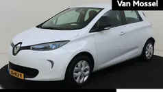 Blanc glacier 369 Gebruikt 2019 Renault Zoe Life Hatchback | € 10.940 (Eerlijke prijs)