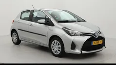 Gebruikt 2015 Toyota Yaris Hybrid Hatchback | € 10.999 (Eerlijke prijs)