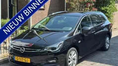 Zwart, metallic lak Gebruikt 2019 Opel Astra Business Stationwagen | € 9.950 (Eerlijke prijs)