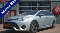Grijs Gebruikt 2017 Toyota Avensis Business Edition Stationwagen | € 17.250 (Eerlijke prijs)