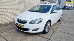 Wit Gebruikt 2010 Opel Astra Sport Stationwagen | € 5.950 (Eerlijke prijs)