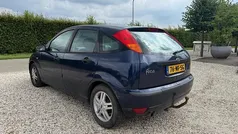 Blauw Gebruikt 2003 Ford Focus Collection Hatchback | € 950 (Goede deal)
