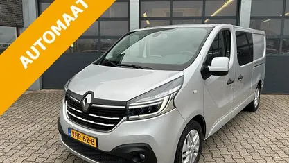 Grijs Occasion 2020 Renault Trafic Luxe MPV | € 25.657 (Eerlijke prijs)