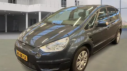 Occasion Ford S-MAX S 146 PK (107 kW) 2007 Grijs MPV