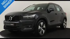 Zwart Gebruikt 2021 Volvo XC40 R-Design SUV | € 34.890 (Eerlijke prijs)